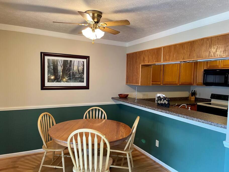 Relaxing Mountain Condo In Gatlinburg With City View ! Zewnętrze zdjęcie